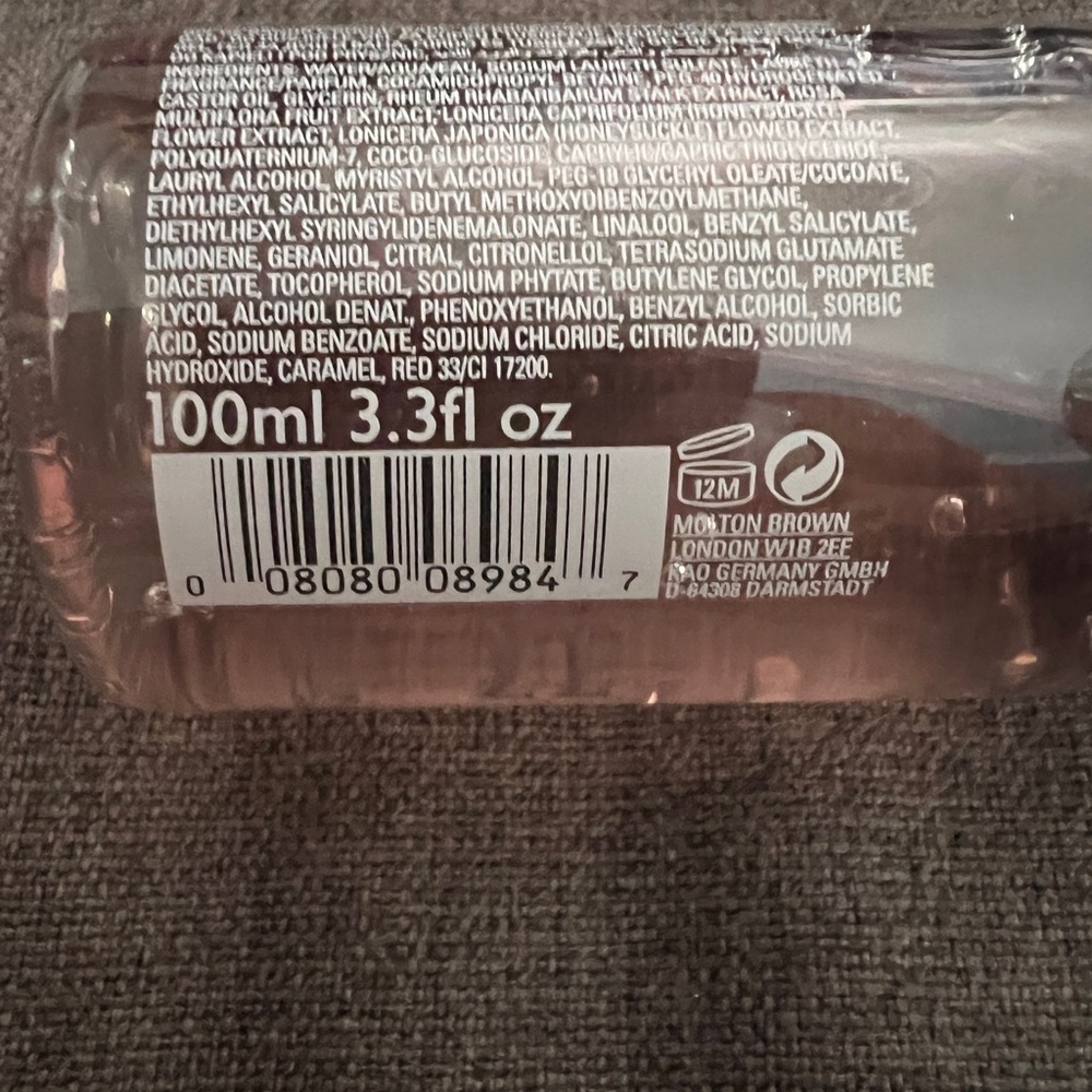 Molton Brown Delicious Rhubarb & Rose Bath & Shower Gel - Picture 3 of 3